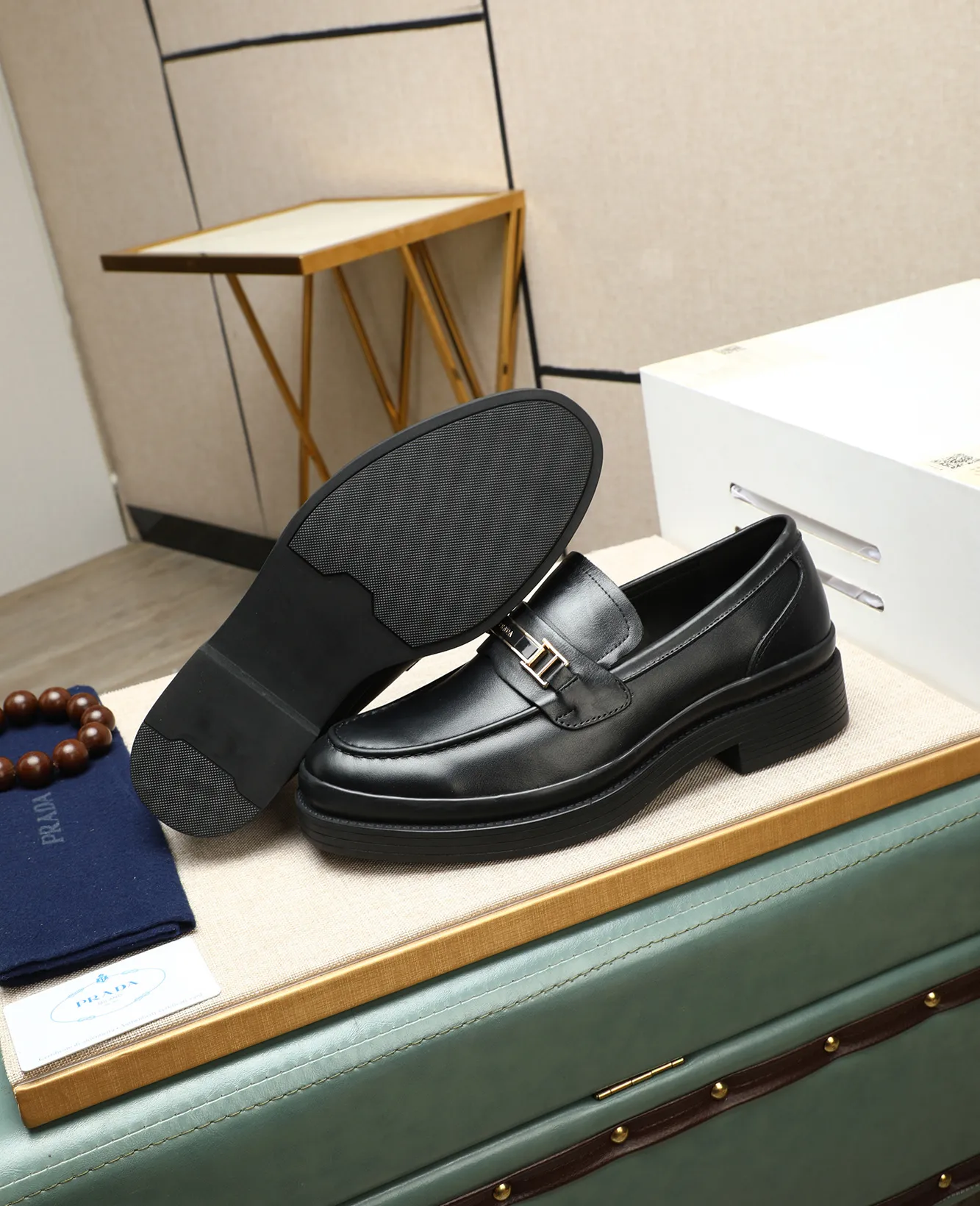 Men's men's shoes 💰540 (water-dyed cow leather) 📛📛PRADA high-end counter's latest formal business leather shoes 👔original and highest quality! Imported from Italy 🇮🇹 first-layer calfskin fabric ➕ cowhide lining Original outsole Formal size: 38➖44 (45 customized)
